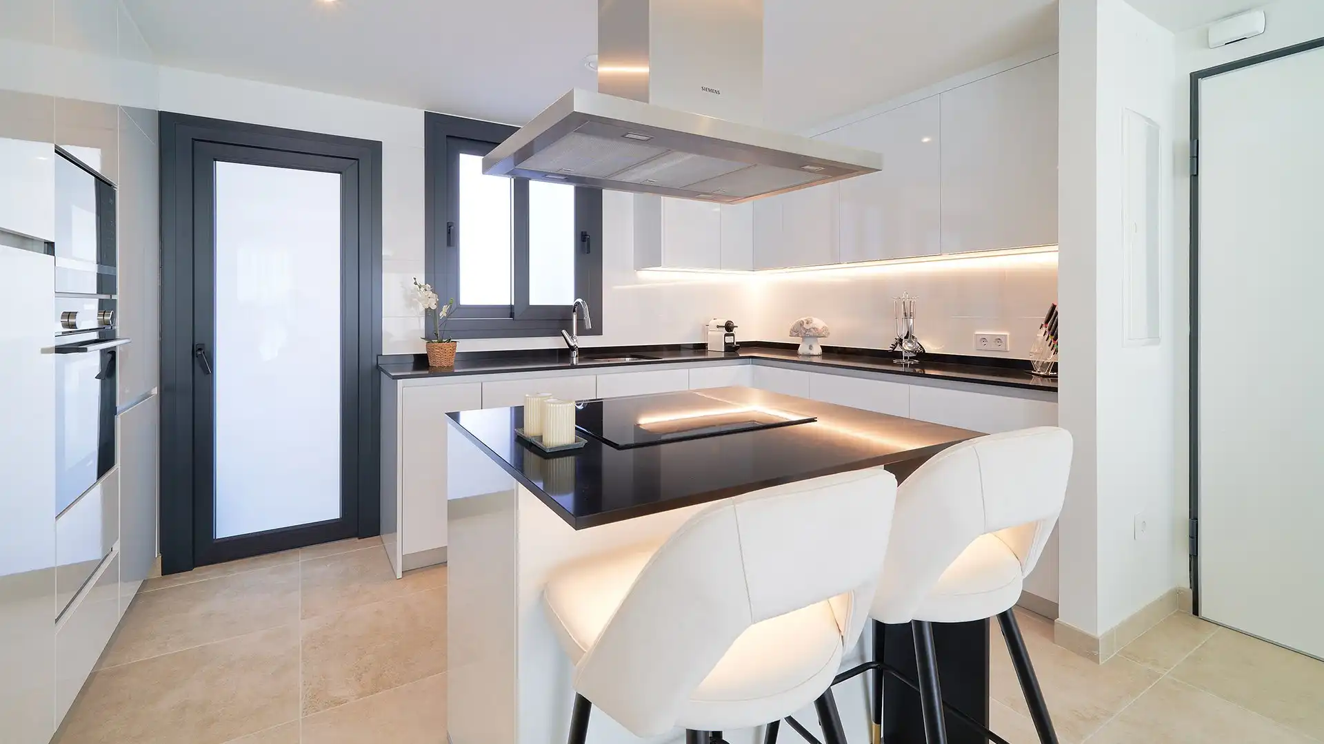 Apartamento con piscina en venta en Selwo, imagen 14