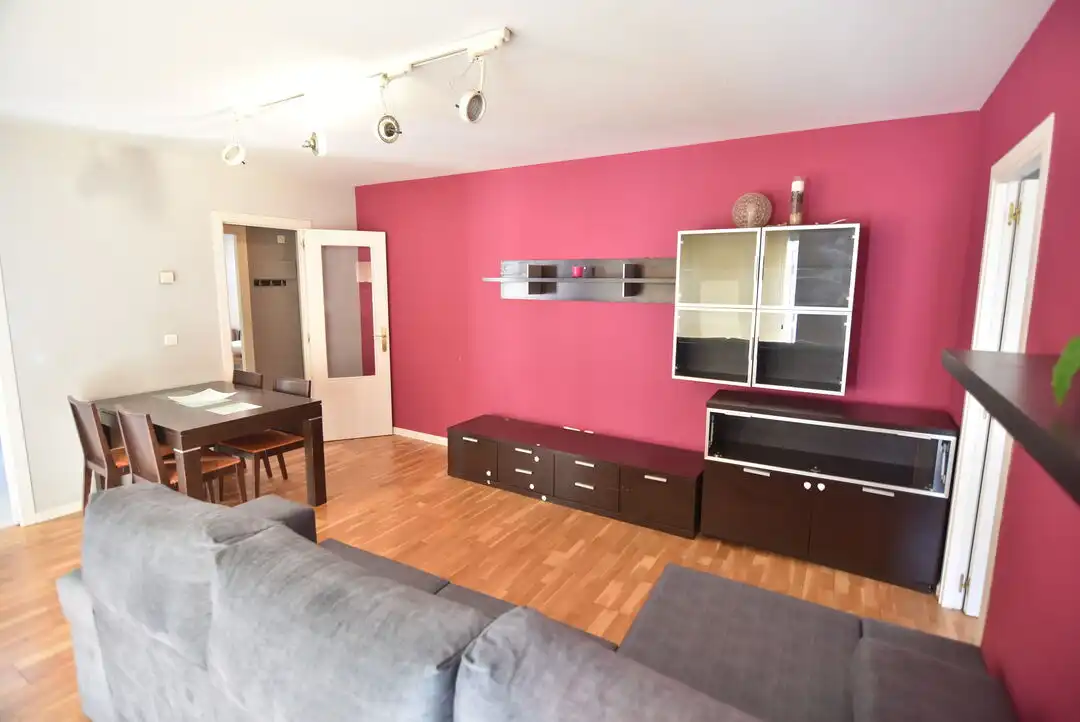 Sala d'estar de Apartament en venda en Soraluze / Plasencia de las Armas amb Calefacció i Moblat