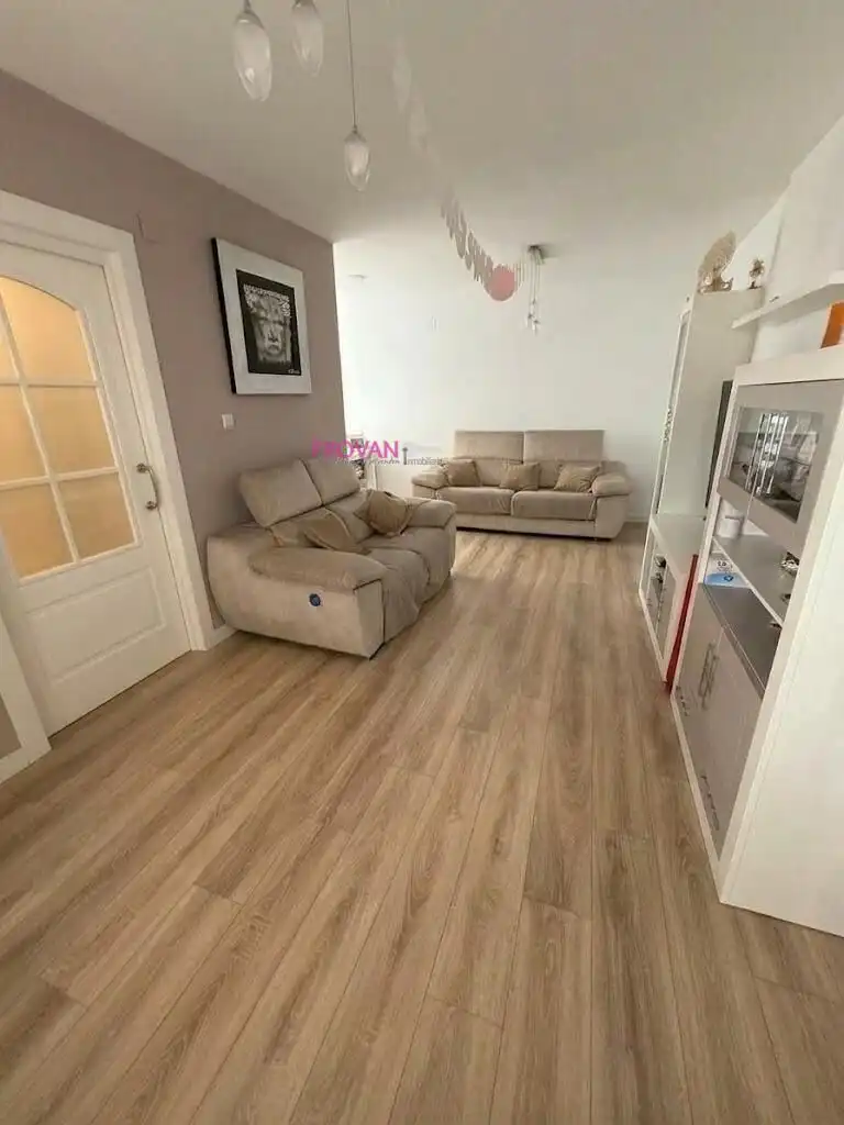 Sala d'estar de Dúplex en venda en Fresnos I y II