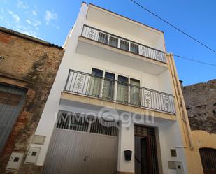 Vista exterior de Casa adosada en venda en Cabanes (Girona)