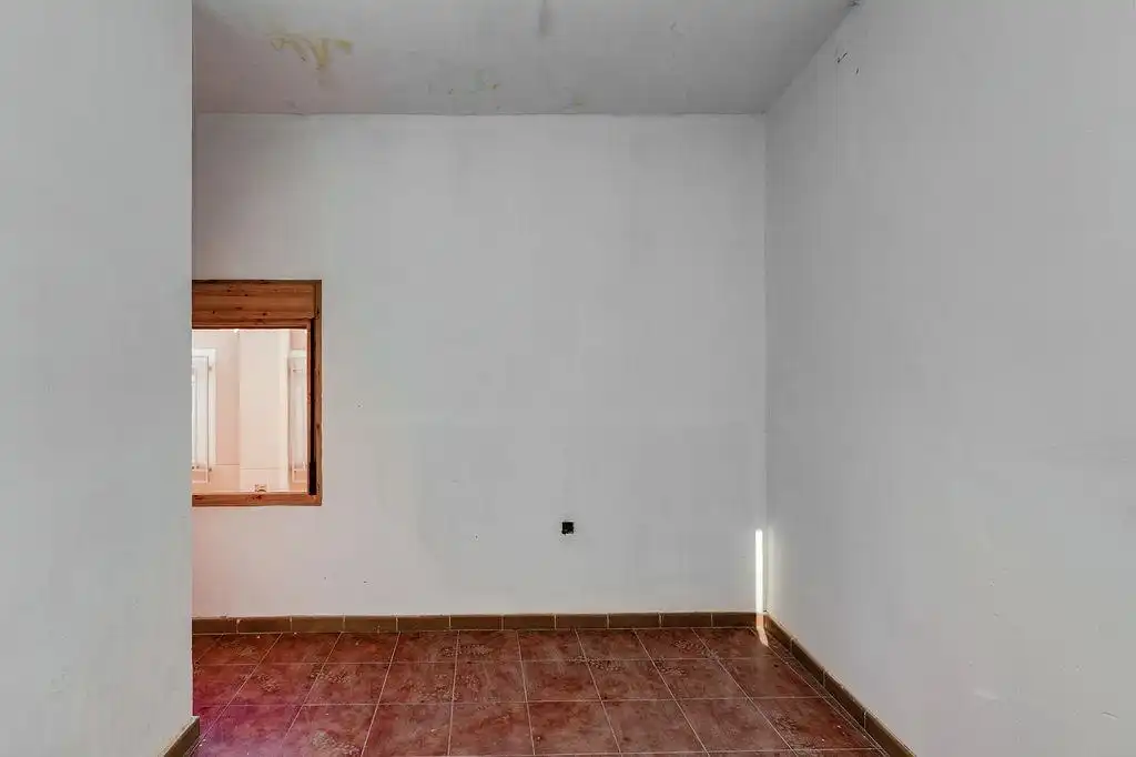 Flat for sale in Alhabia
