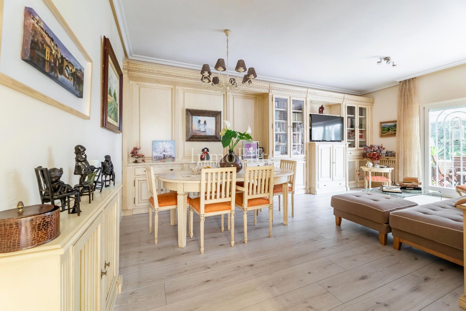 Menjador de Planta baixa en venda en Pozuelo de Alarcón amb Aire condicionat, Calefacció i Jardí privat