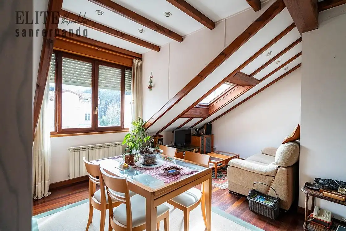 Vista exterior de Casa o chalet en venta en Santander con Calefacción, Jardín privado y Parquet