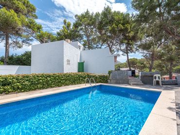 Villa con piscina in vendita a Cala Sant Vicenç