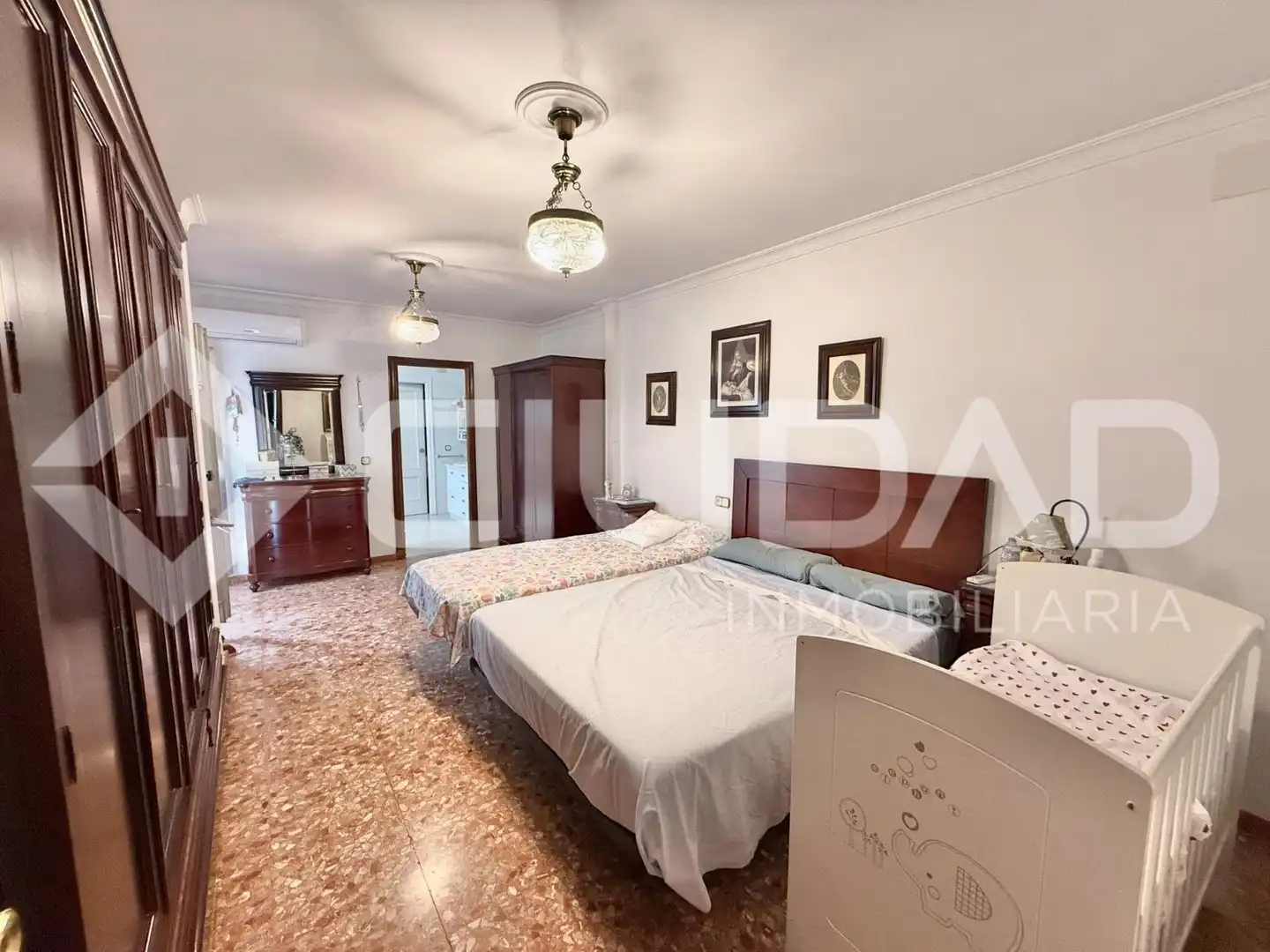 Dormitori de Casa o xalet en venda en Lebrija