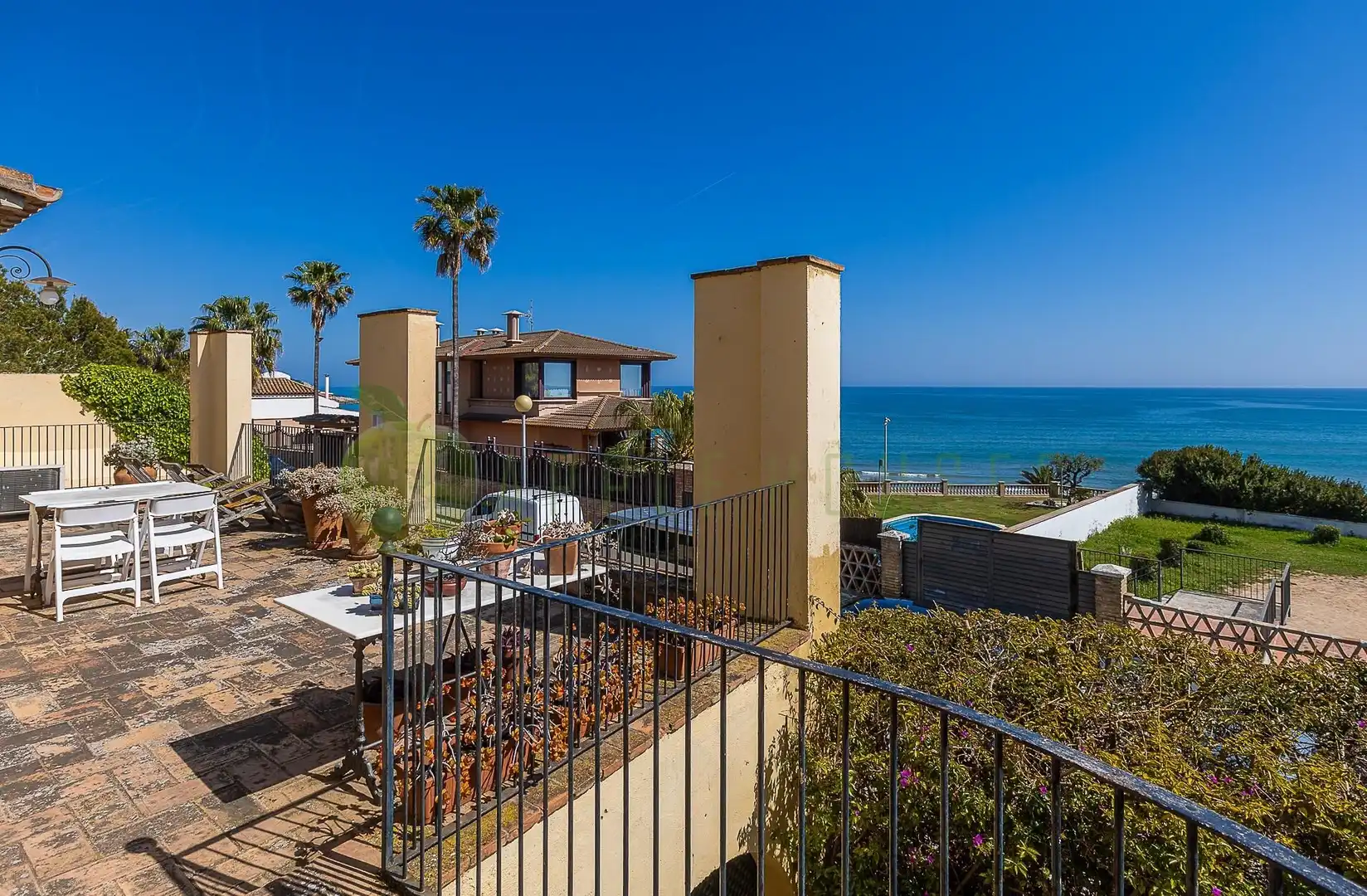 Terraza de Casa o chalet en venta en Vilanova i la Geltrú con Aire acondicionado, Calefacción y Jardín privado