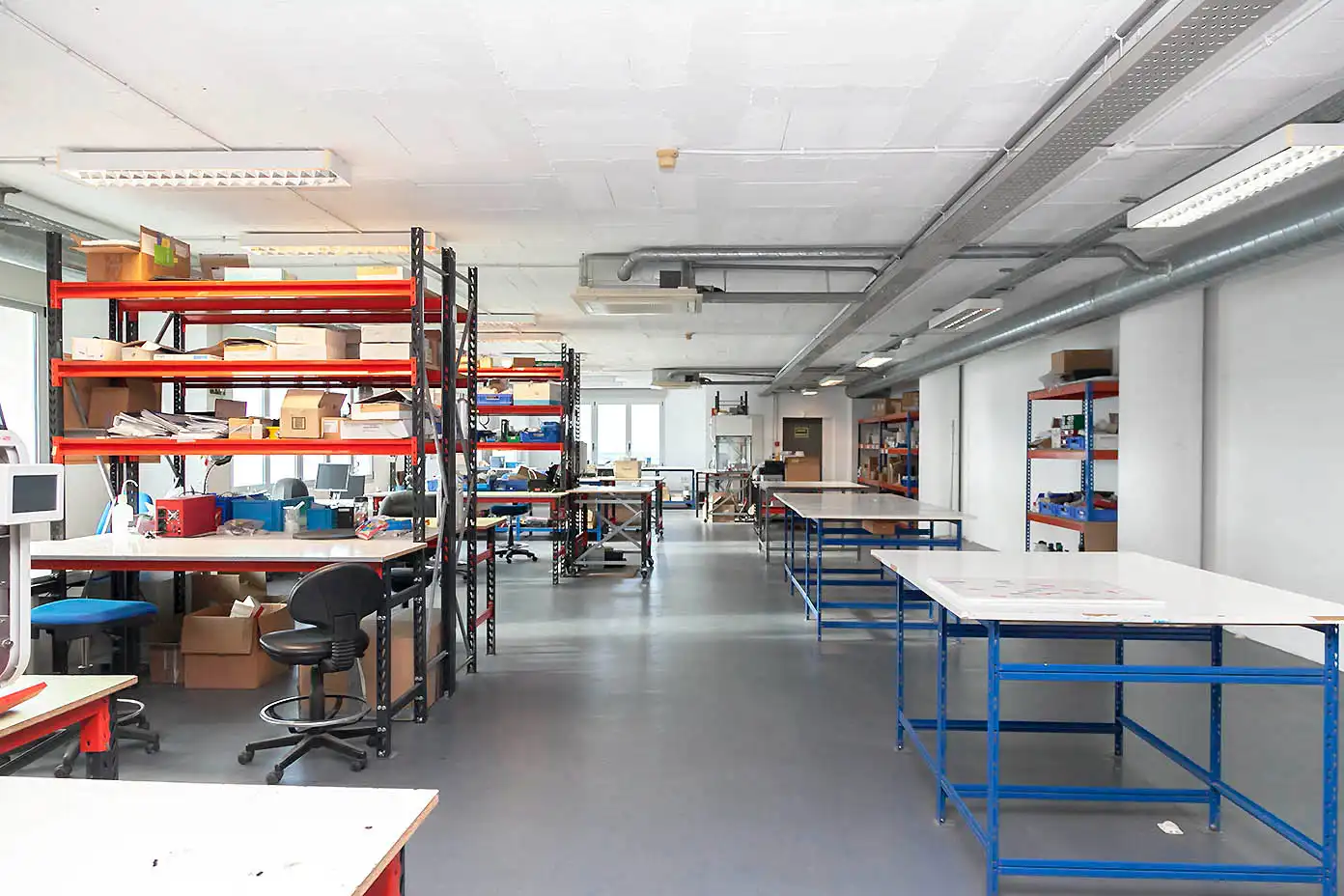 Nave industrial en venta en Molins de Rei con Alarma