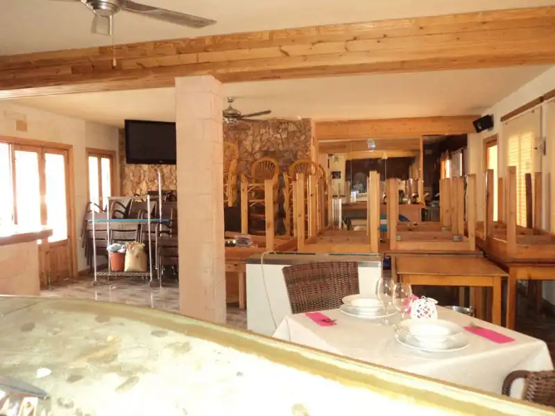 Local comercial en venda a Cala Blanca, imagen 6