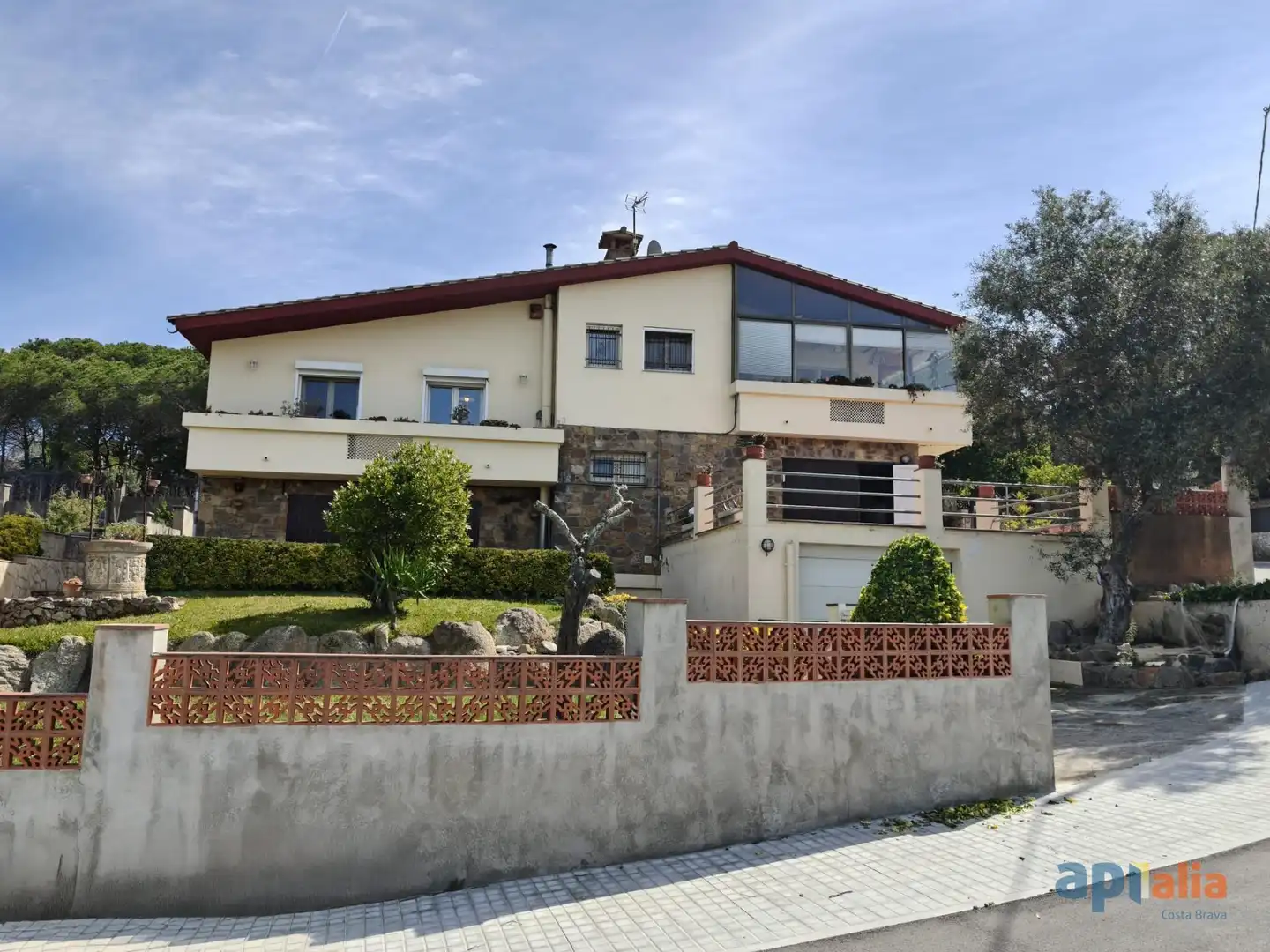 Chalet con terraza en venta en Carrer Alguer 12, imagen 2