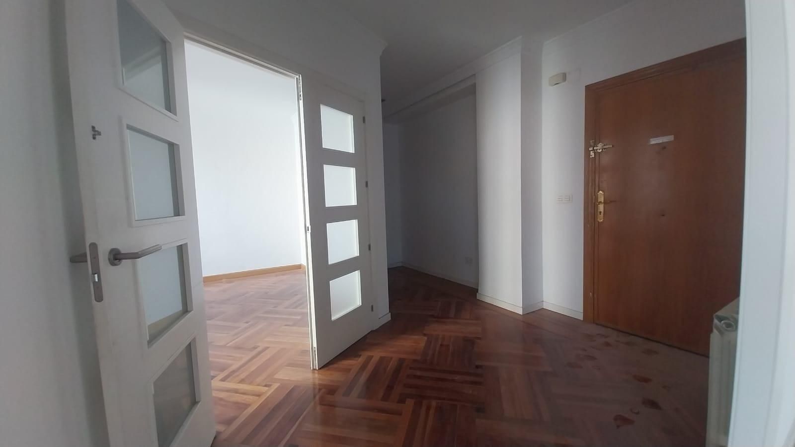 Wohnung zum Verkauf in Valladolid Capital mit Klimaanlage, Heizung und Abstellraum