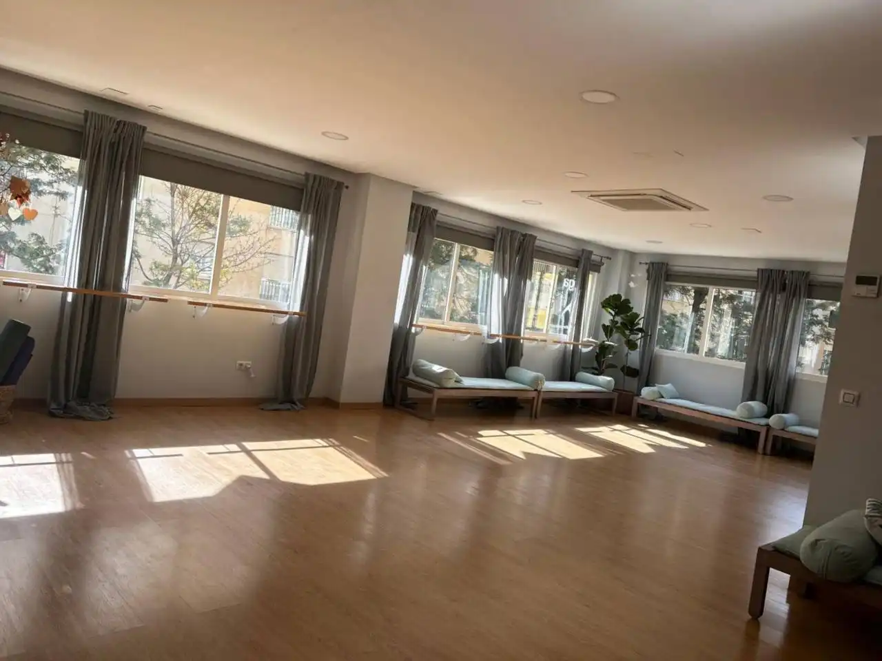Wohnzimmer von Büro zum Verkauf in Jerez de la Frontera mit Klimaanlage, Heizung und Alarm