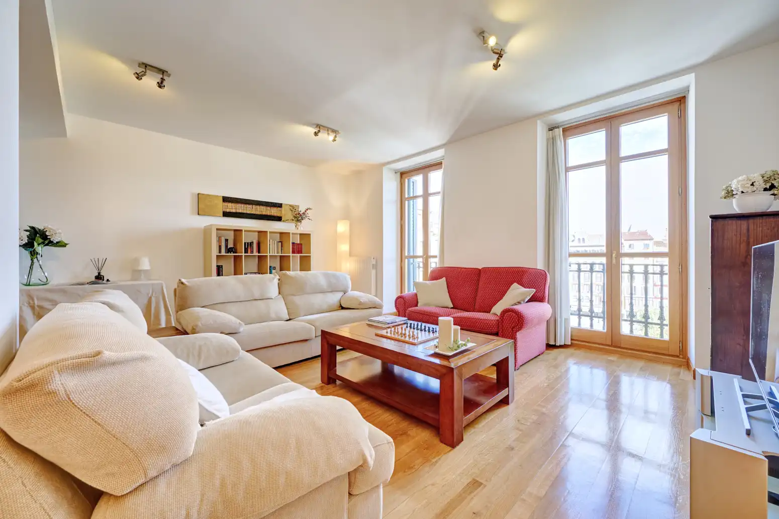 Living room of Flat for sale in  Pamplona / Iruña  with Heating, Parquet flooring and Storage room
