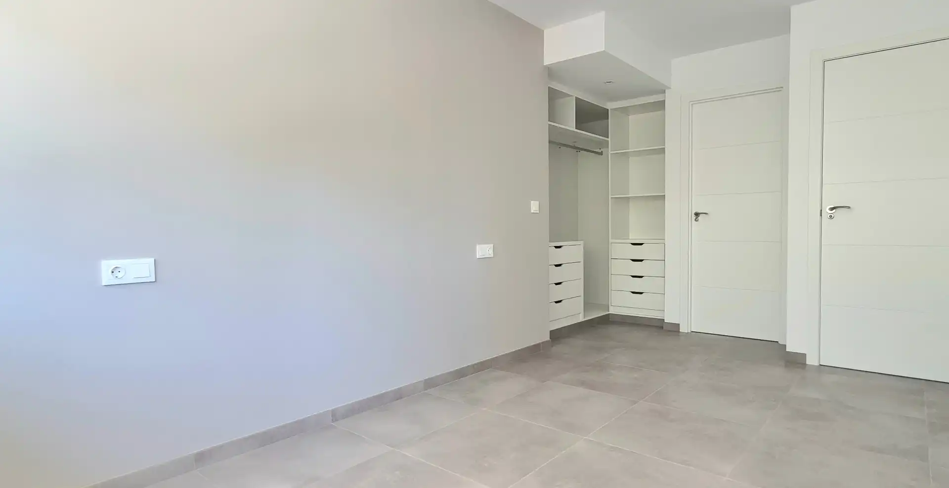 Habitación de Piso en venta en Elda con Terraza y Balcón