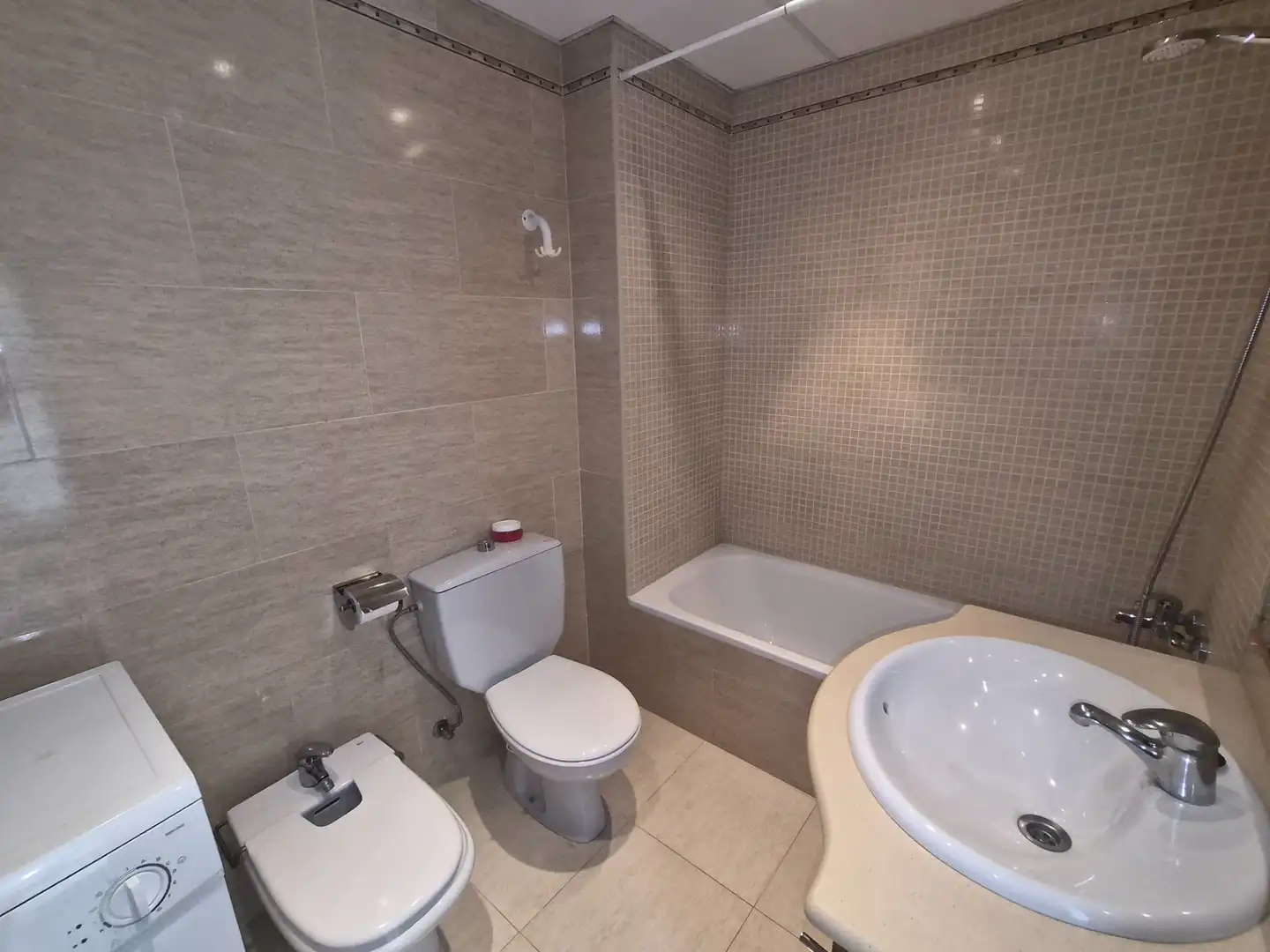 Bathroom of Apartments for sale in Roda de Berà  with Air Conditioner, Heating and Terrace