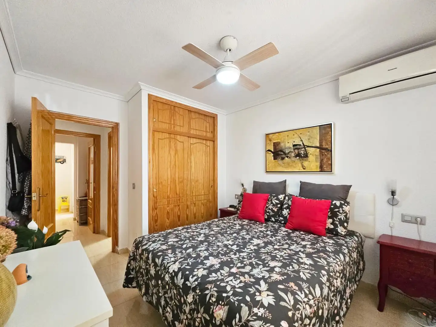 Dormitori de Apartament en venda en Santa Pola amb Aire condicionat, Calefacció i Moblat