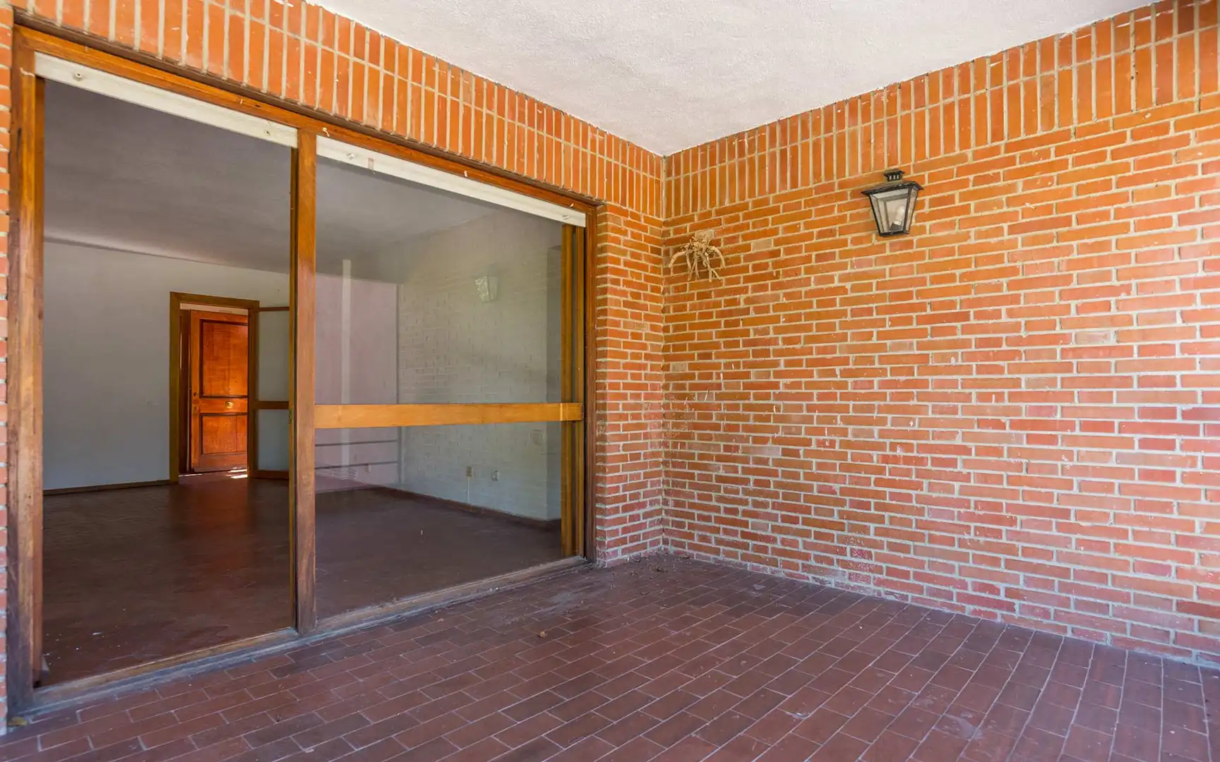 Vista exterior de Pis en venda en Hoyo de Manzanares amb Calefacció, Jardí privat i Terrassa