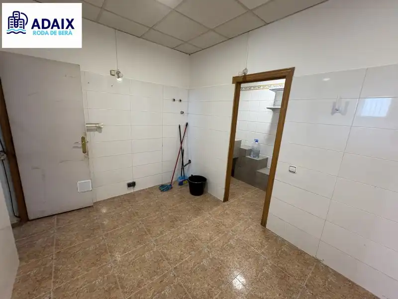 Commercial properties for sale in Roda de Berà