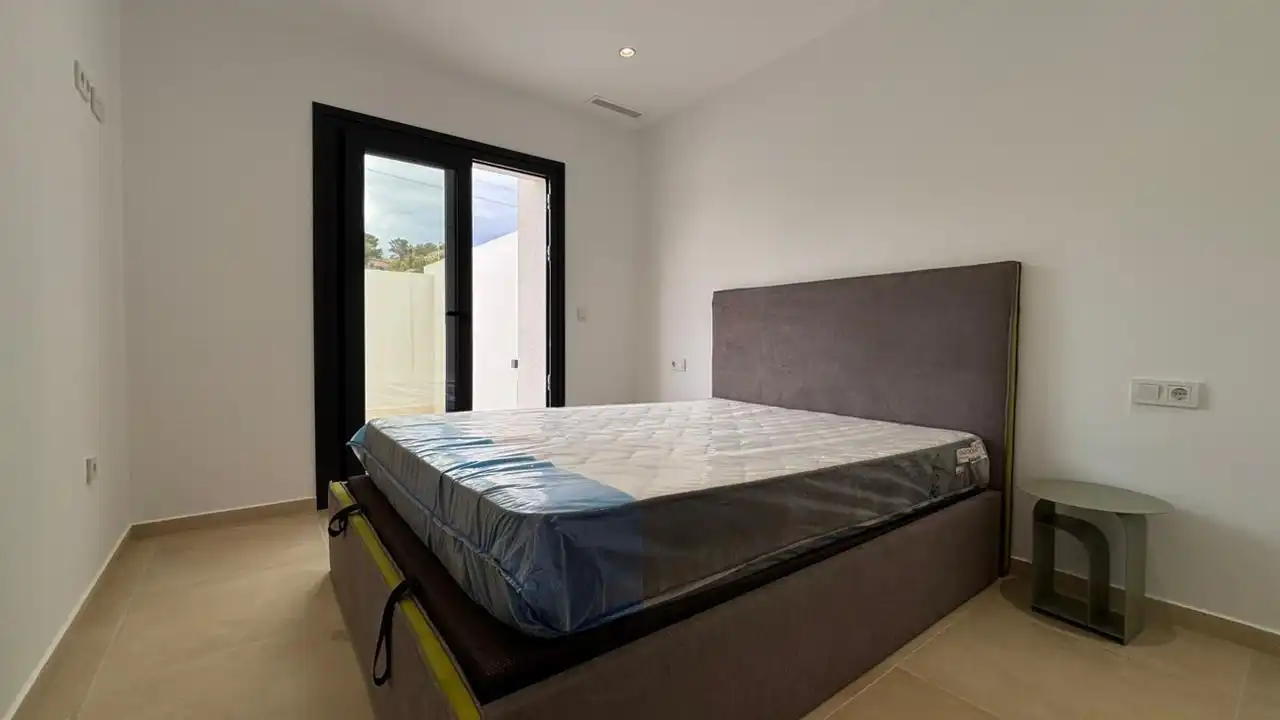 Habitación de Casa o chalet de alquiler en Finestrat con Aire acondicionado, Jardín privado y Piscina