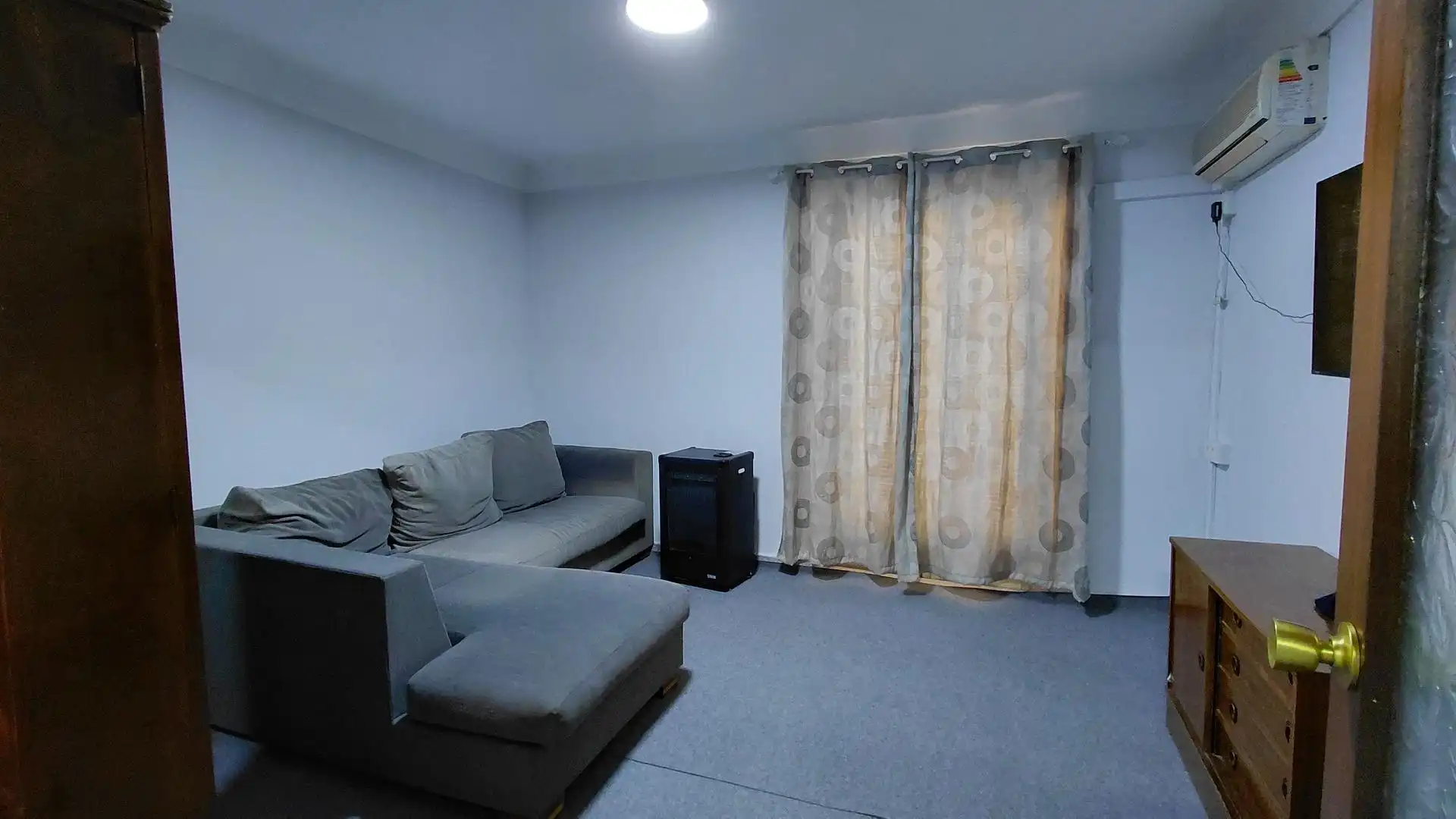 Piso en venta en Calle Veronica, El Rabal