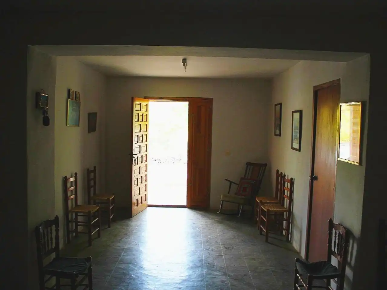 Country homes for sale in Enguera