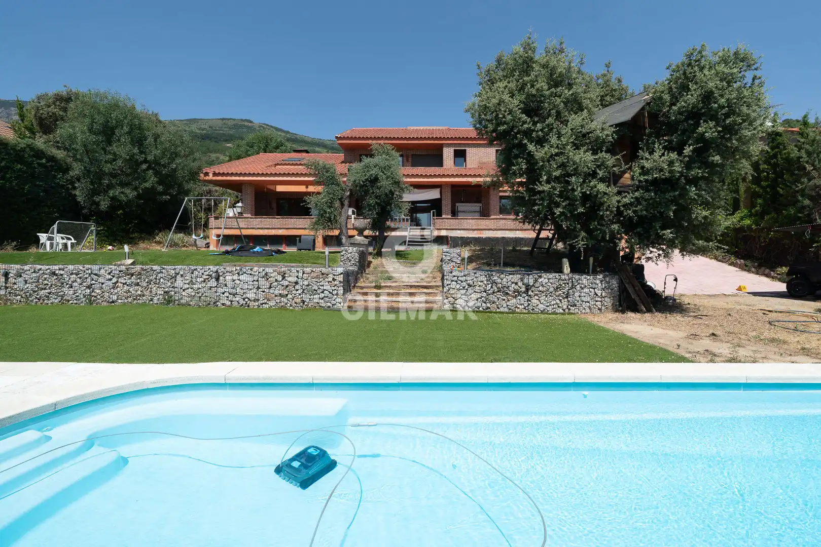 Jardín de Casa o chalet en venta en San Lorenzo de El Escorial con Calefacción, Jardín privado y Piscina