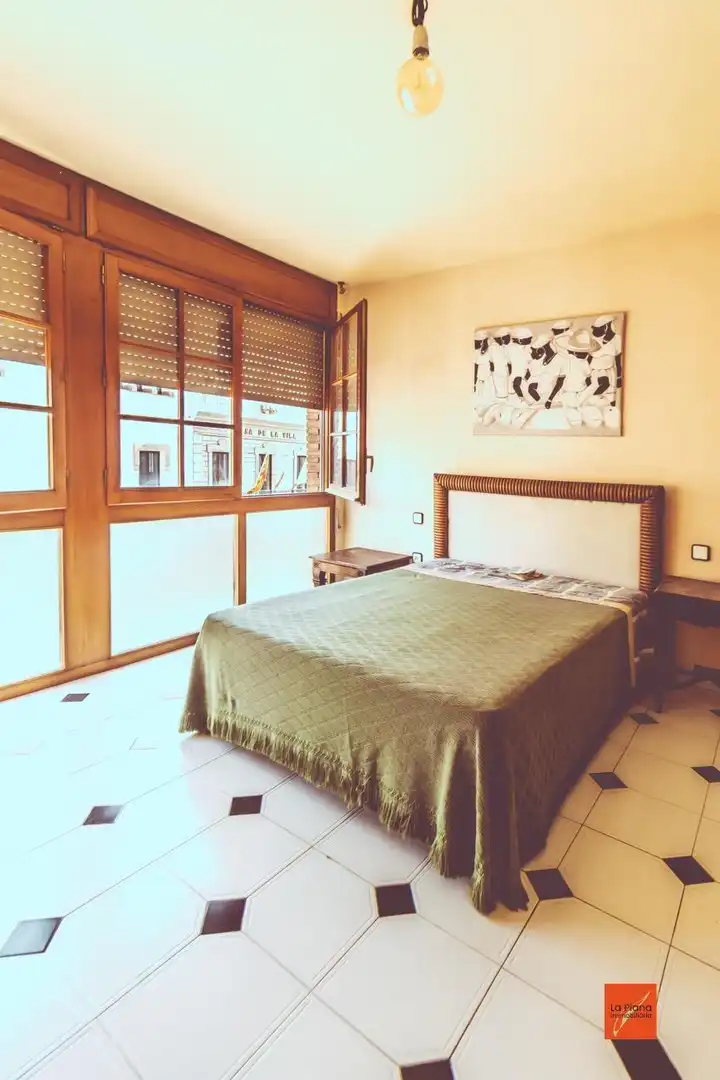 Habitación de Edificio en venta en Santa Bàrbara