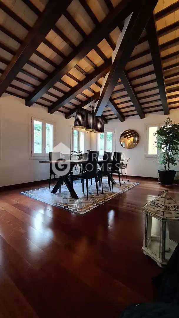 Dining room of Houses for rent in Girona Capital  with Air Conditioner, Heating and Furnished