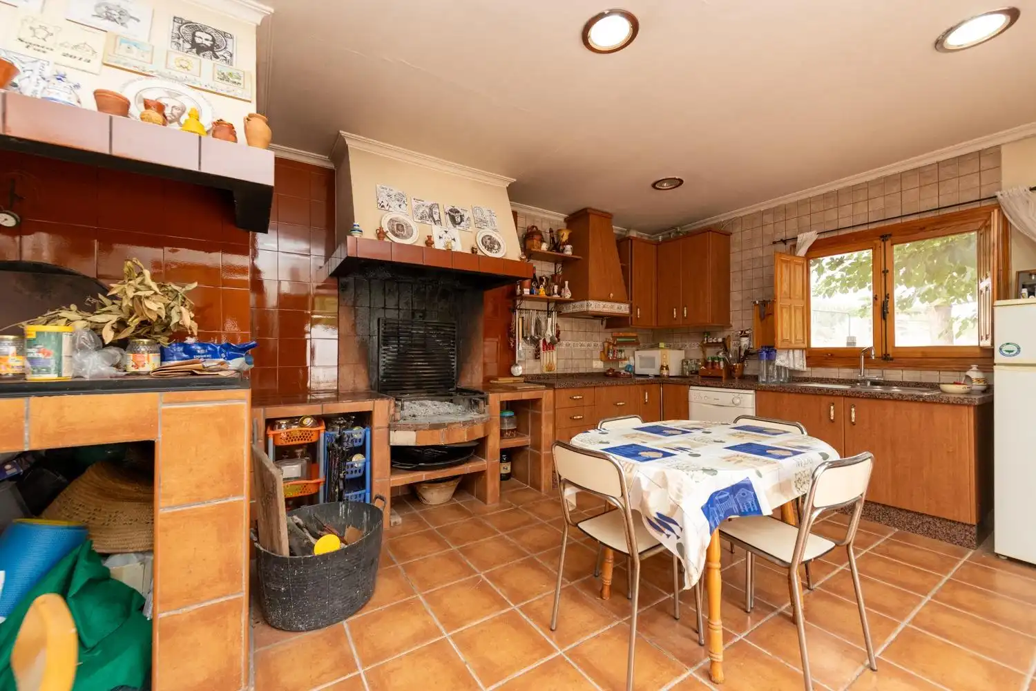 Cuina de Casa o xalet en venda en Alicante / Alacant amb Aire condicionat, Calefacció i Jardí privat