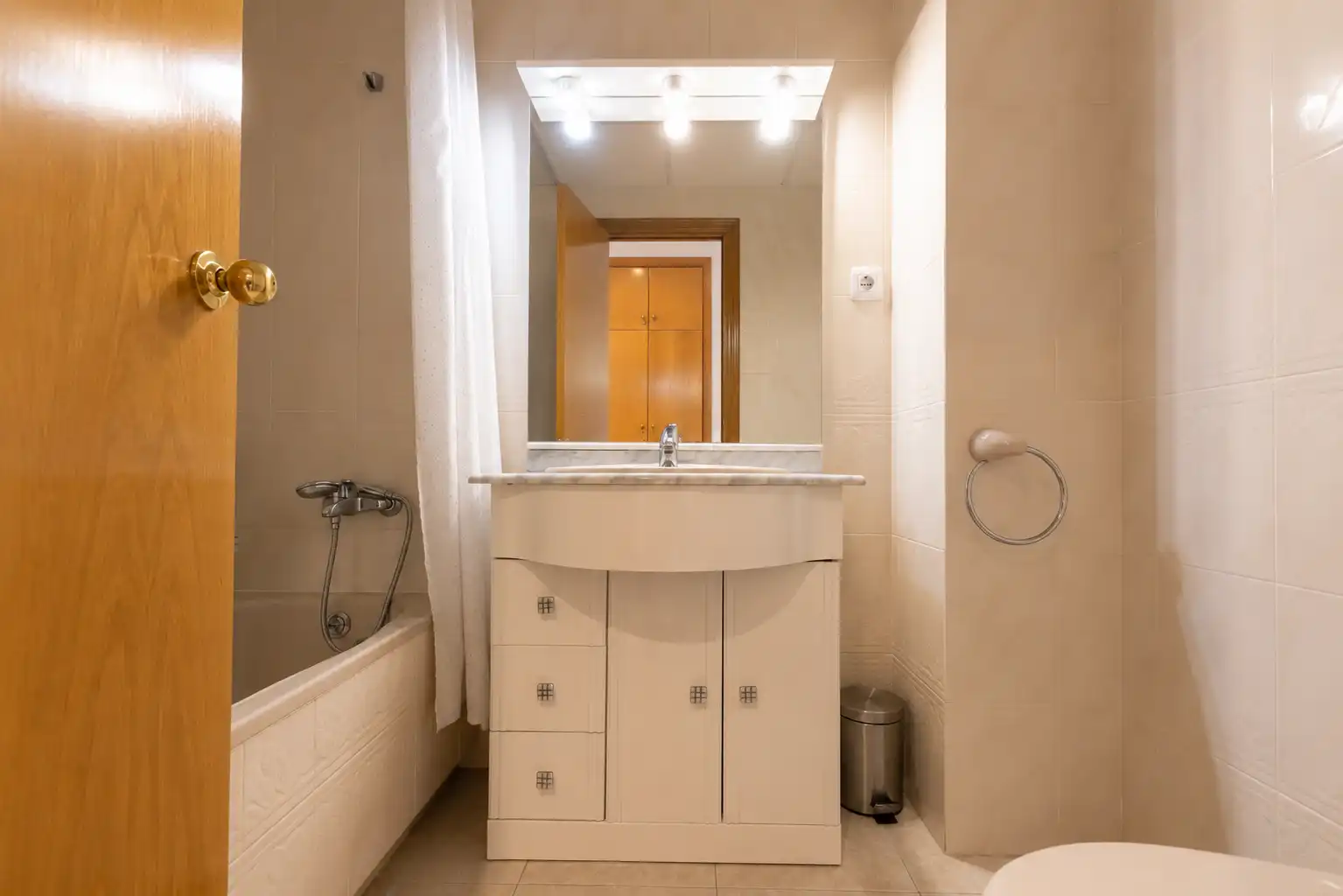 Bathroom of Detached homes for sale in Vandellòs i l'Hospitalet de l'Infant  with Heating, Private garden and Terrace