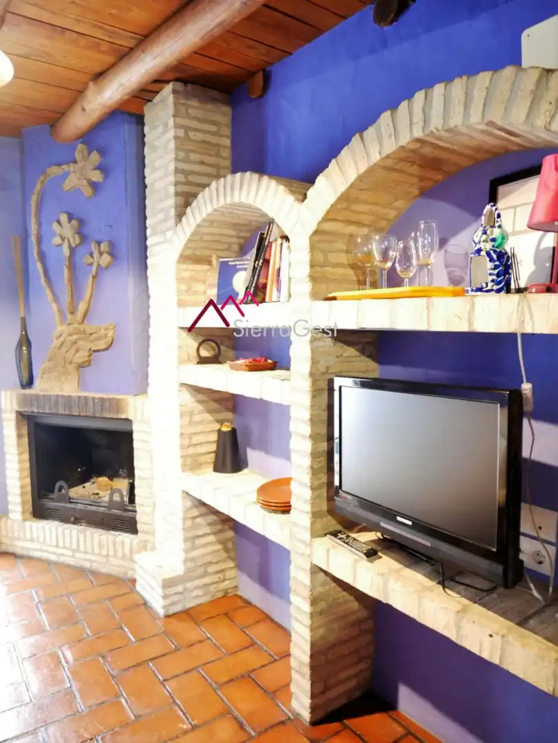 Sala de estar de Edificio en venta en Ubrique