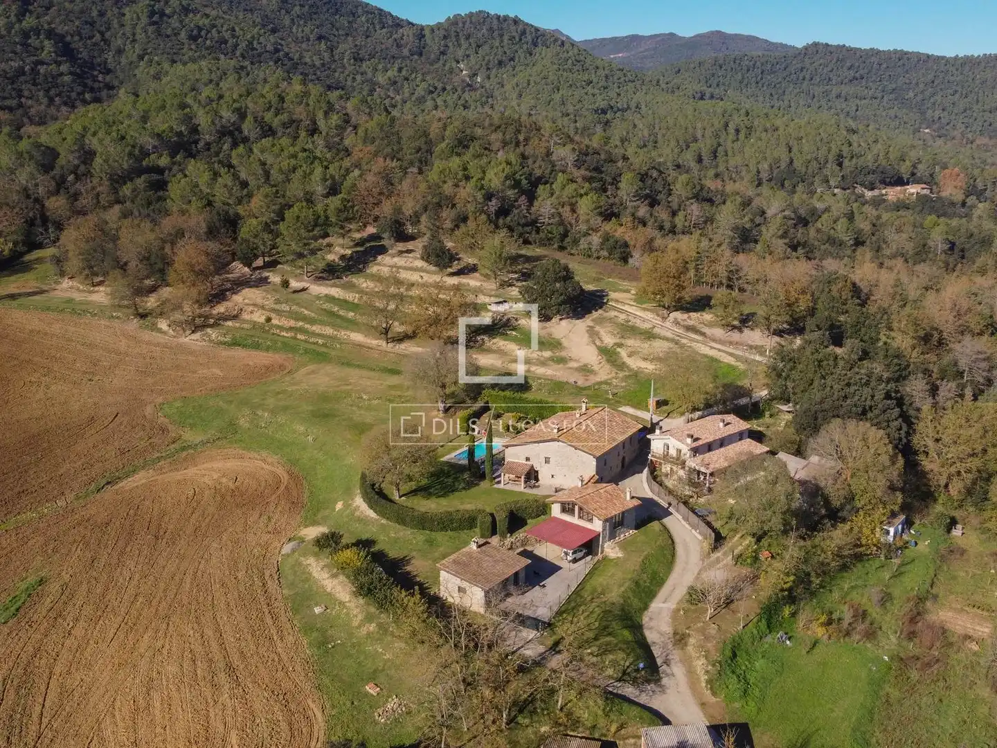 Finca rústica en venta en Santa Pau con Jardín privado, Terraza y Trastero