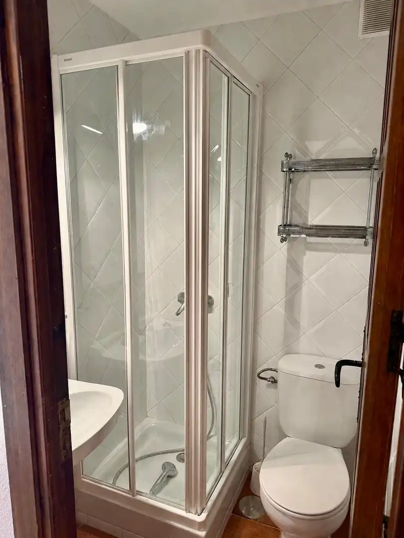 Bathroom of Duplexes for rent in El Escorial  with Heating, Terrace and Balcony