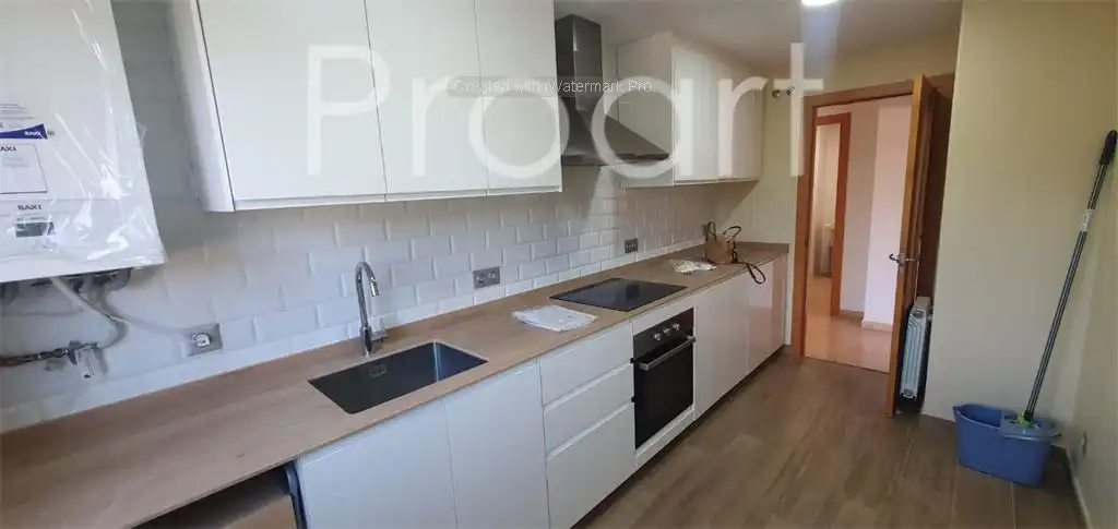 Kitchen of Flat for rent in Sant Celoni  with Air Conditioner, Heating and Storage room