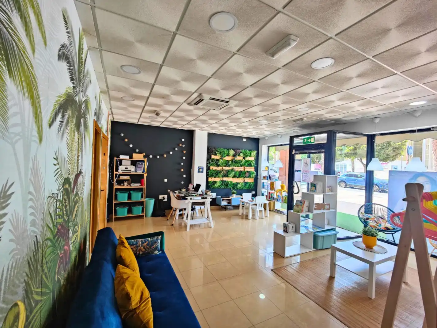 Local comercial en traspaso en Avenida Reino de España 222, imagen 3