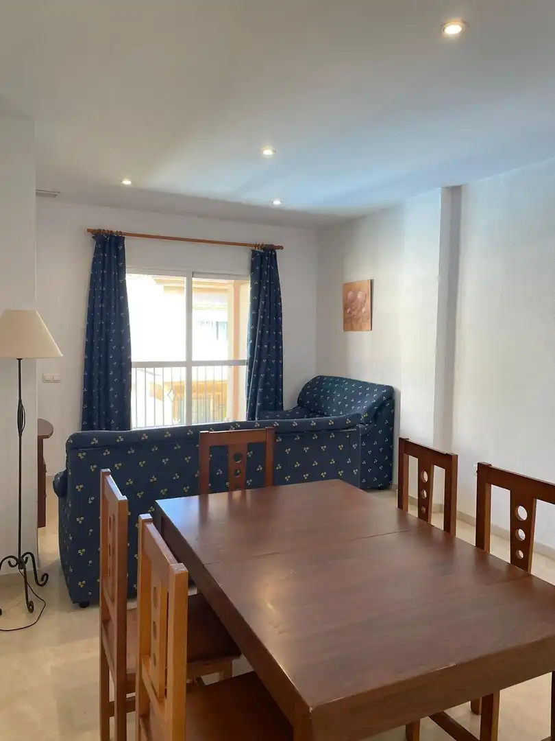 Menjador de Apartament en venda en Chiclana de la Frontera amb Jardí privat, Terrassa i Piscina comunitària