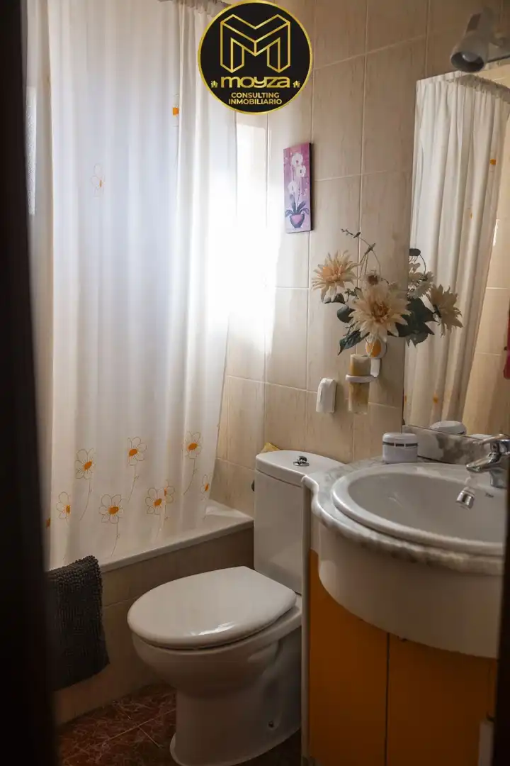 Baño de Casa o chalet de alquiler en Jaén con Terraza y Piscina comunitaria