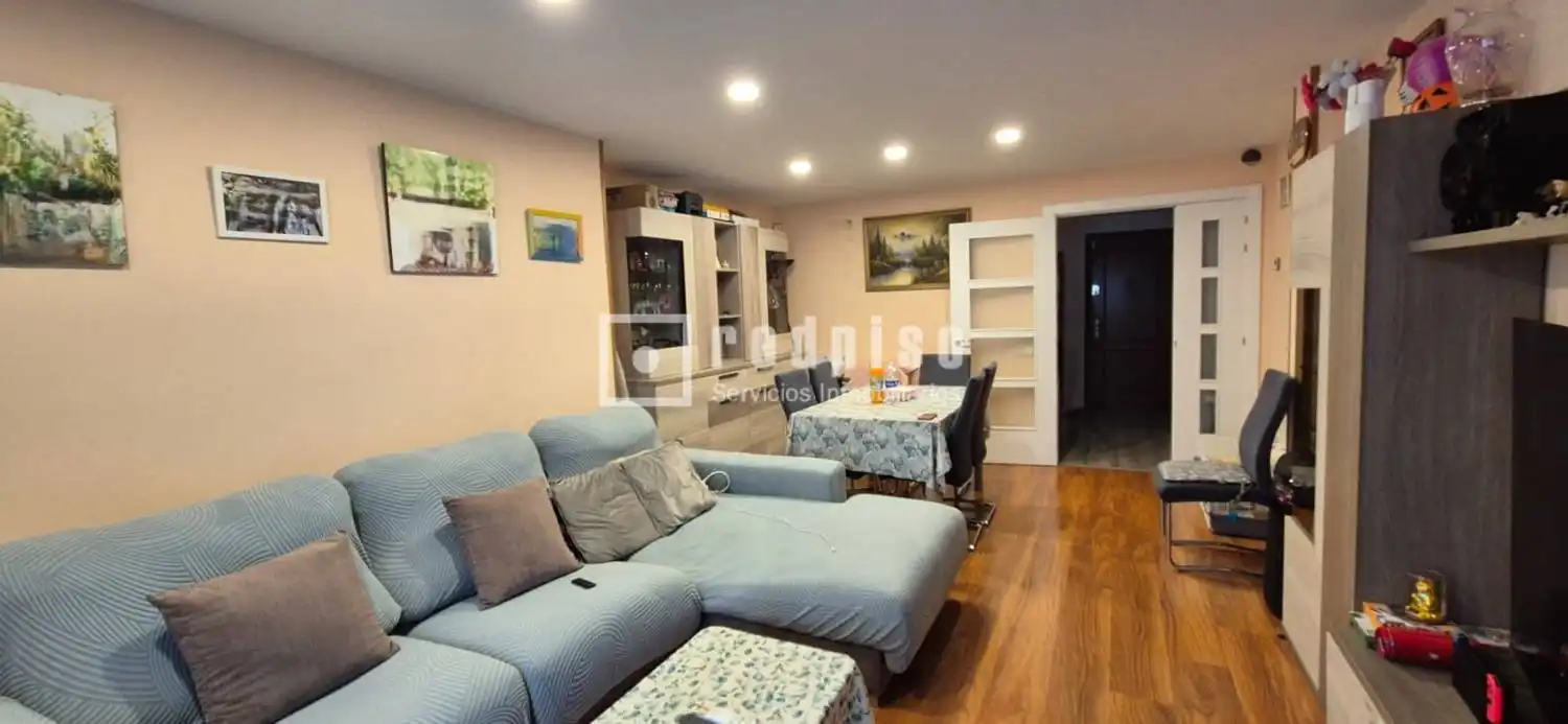 Sala de estar de Piso en venta en Galapagar con Calefacción, Terraza y Piscina