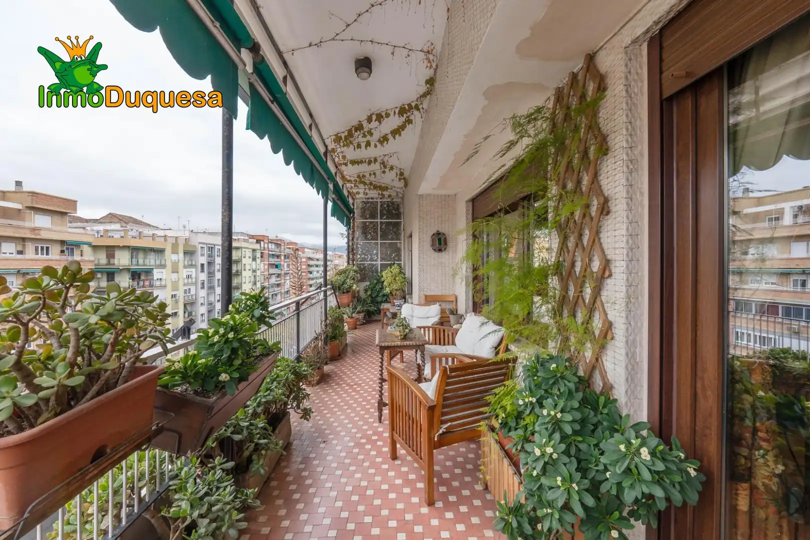 Terrassa de Àtic en venda en Granada amb Parquet, Terrassa i Traster