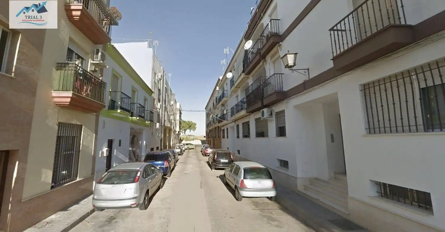 Gewerbefläche zum Verkauf in Calle de la Galaroza, imagen 2