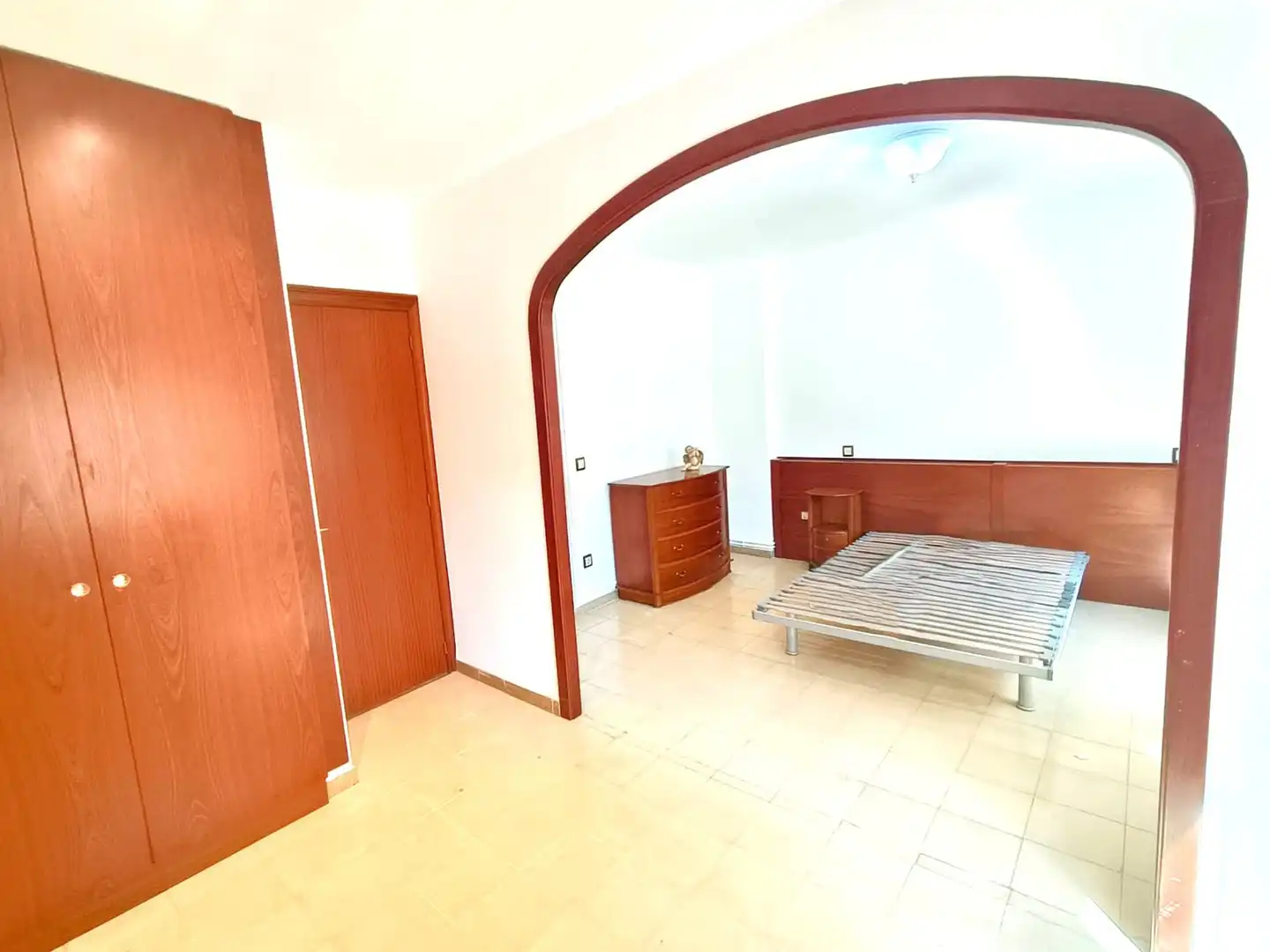 Bedroom of Flat for sale in Valls  with Heating, Terrace and Storage room