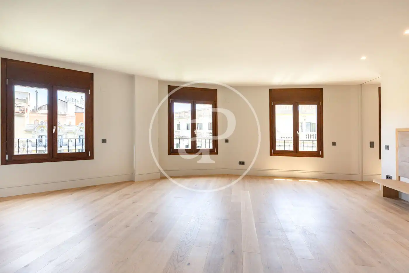 Sala d'estar de Pis en venda en Barcelona amb Aire condicionat, Calefacció i Terrassa