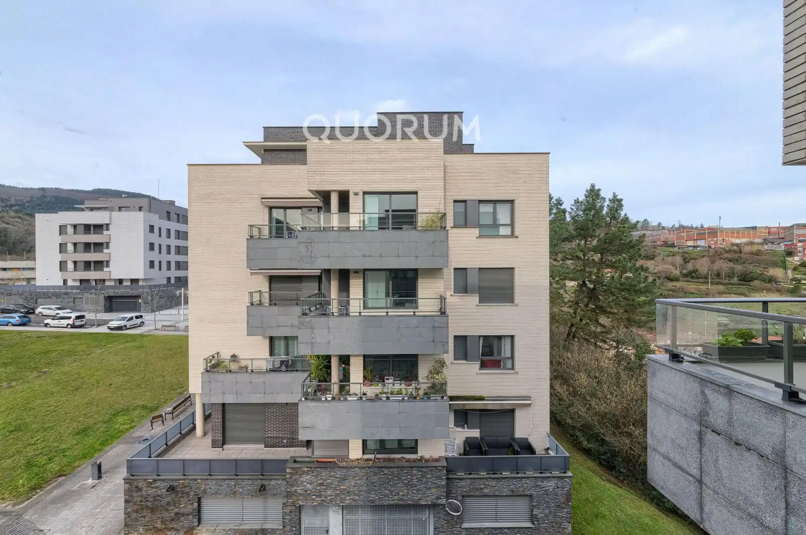 Vista exterior de Piso en venta en Arrigorriaga con Calefacción, Terraza y Trastero