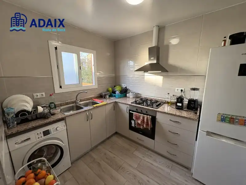 Kitchen of Flat for sale in Roda de Berà  with Terrace and Oven