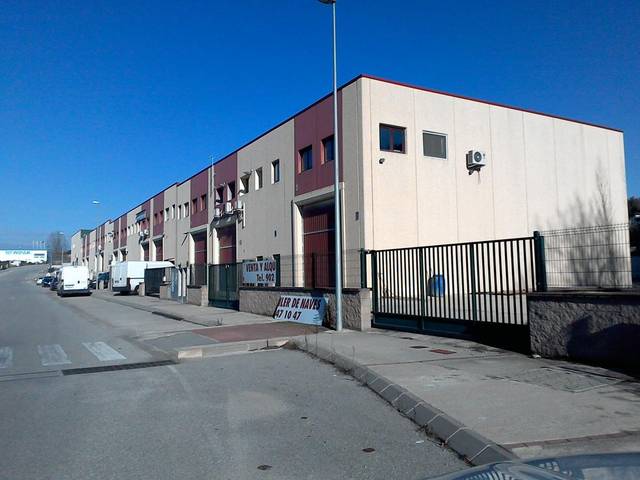 Nave industrial en Venta en C/ Sant Celoni en Llinars del Vallès