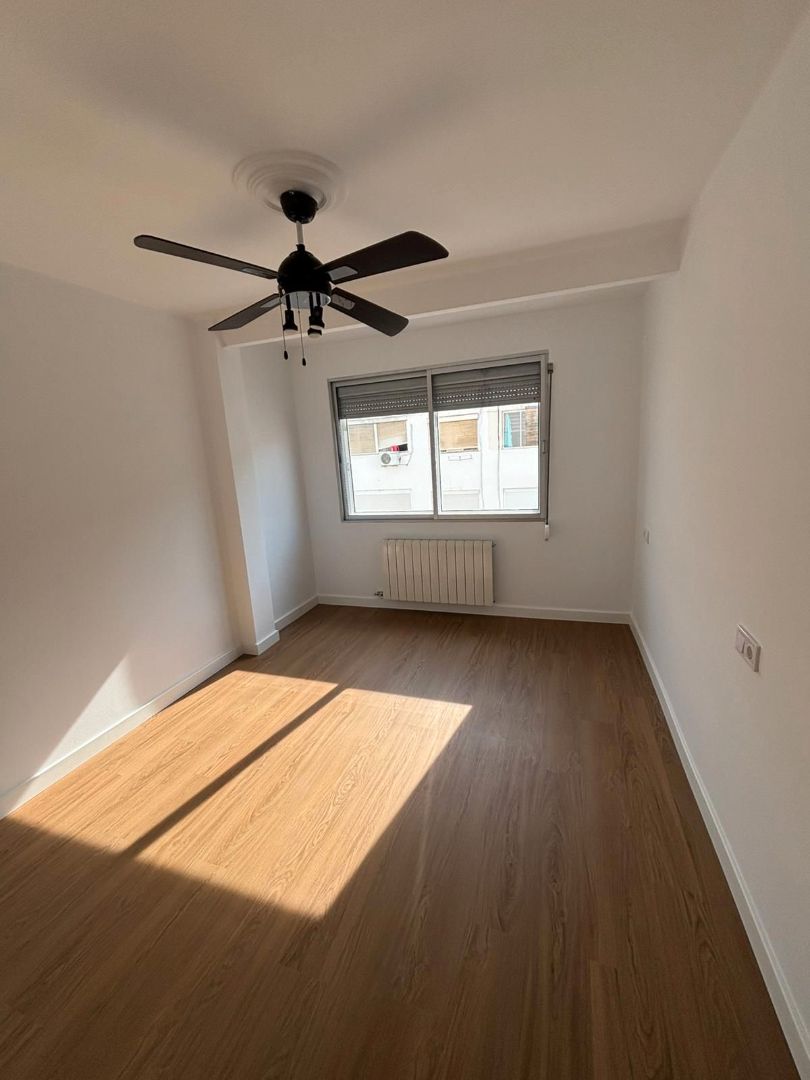 Pis de lloguer a Calle de Andrés Vicente, La Bozada – Parque Delicias, Delicias