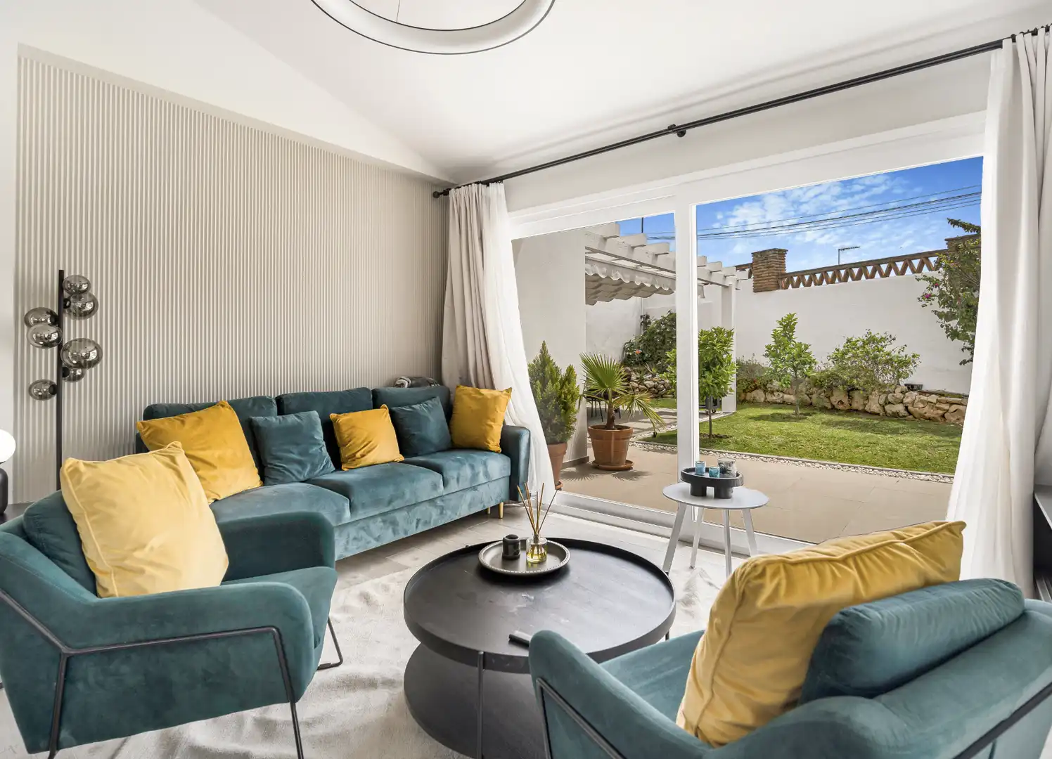 Chalet con terraza en venta en Las Chapas - El Rosario, imagen 2