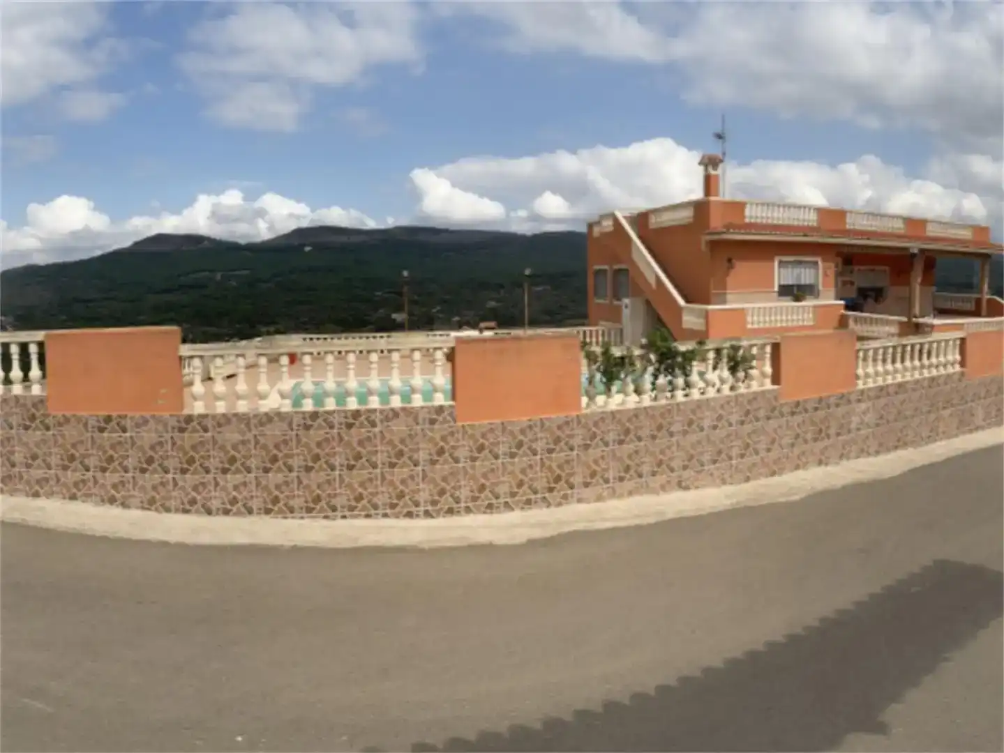 Vista exterior de Casa o xalet en venda en Benigànim amb Aire condicionat, Piscina i Balcó