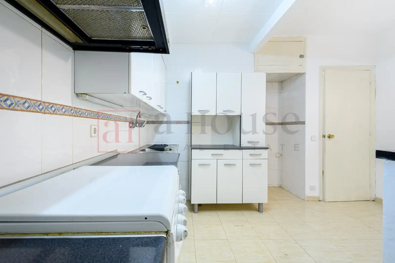 Cocina de Piso en venta en Barcelona con Trastero y Balcón