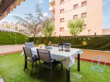 Flat with pool for sale in Carrer de Josep Comas