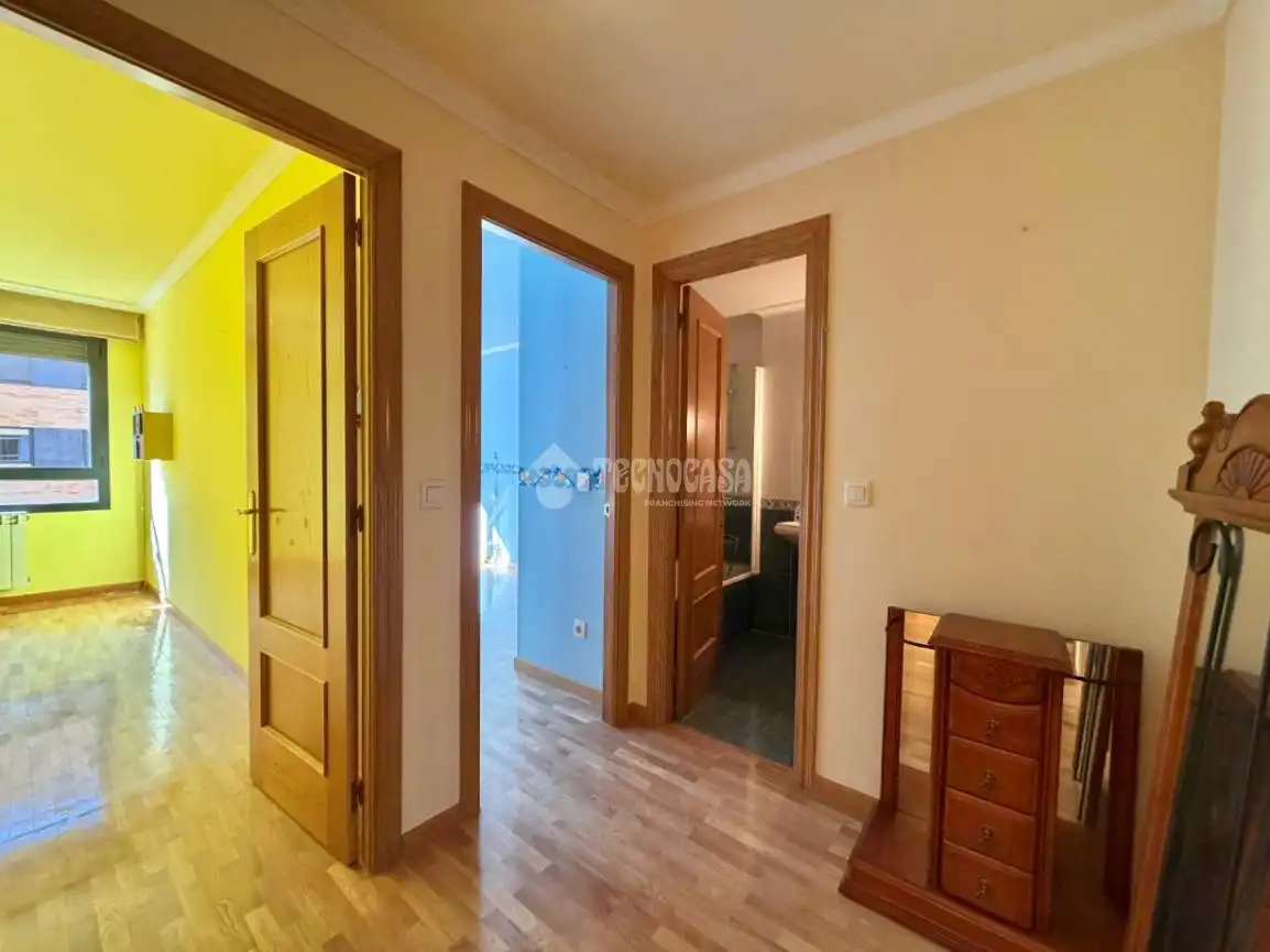 Piso en venta en Palencia con Calefacción, Parquet y Terraza